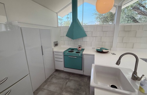 Araby Condo | Charming Classic Mid-Century - South Palm Springs