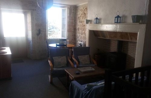 Miramont-de-Quercy House | Charming cottage with spectacular views in quiet French village setting