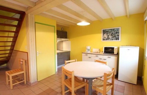 Omonville-la-Rogue Cottage | Charming Coastal Cottage with Garden, Near Port, WiFi, Pet-Friendly