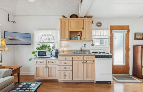 Stone Harbor House | Charming Coastal Cottage, In Stone Harbor, Two Blocks From The Beach!