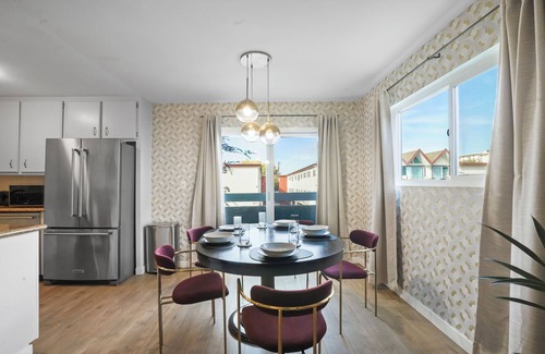 Faircrest Heights Condo | Charming Condo in the Pico-Robertson area of LA/2-bed + 2.5 Bath/2 Parking spots