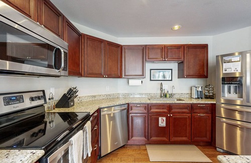 Eagle-Vail Condo | Charming condo near outdoor activities, private washer/dryer, free WiFi