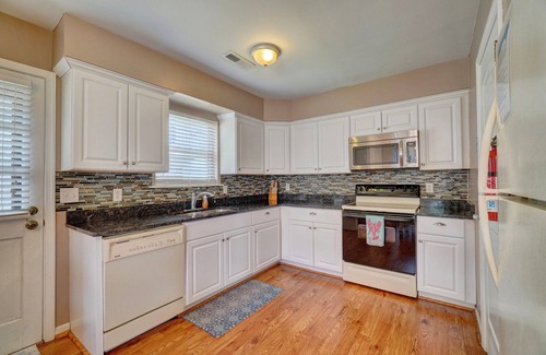 Northwest Condo | Charming Condo @ Wide, Sandy Chesapeake Bay Beach; Twin condo is vrbo #921880