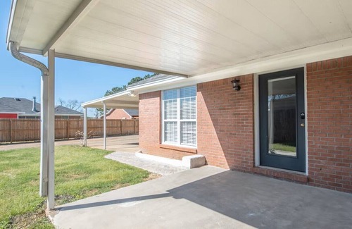 Prattville House | Charming, Convenient 3-bedroom Garden Home in Prattville; Great Location
