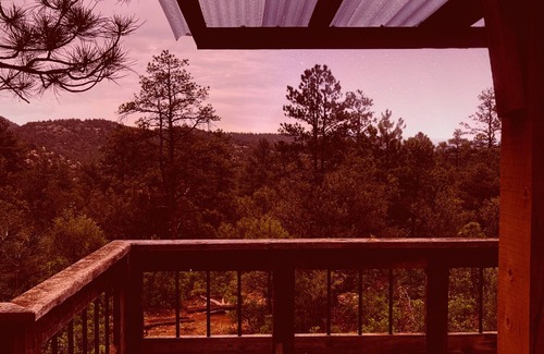 Gulnare Cabin | Charming Convertible A Frame Cabin 1-bedroom cabin in Boncarbo