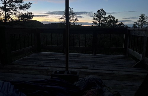Gulnare Cabin | Charming Convertible A Frame Cabin 1-bedroom cabin in Boncarbo