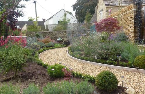 Sherston House | Charming Cotswold Stone Cottage with 3 Large En-Suite Bedrooms and Pretty Garden
