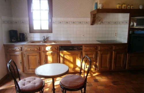 Thoire-sur-Dinan Cottage | Charming Cottage Near Bercé Forest: Fireplace, Billiards, Garden, Close to Hiking & Cycling Trails