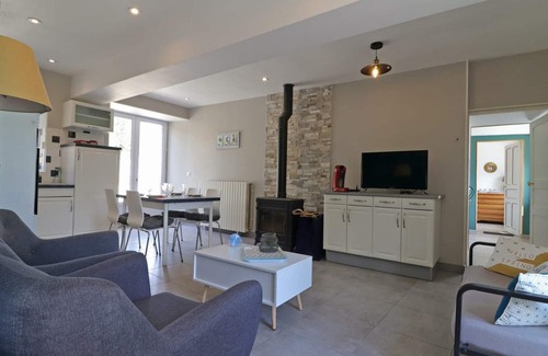 La Chapelle d'Audaine Cottage | Charming Cottage Near Bagnoles de l'Orne: Garden, Animals, Fully Equipped, WiFi, All Inclusive