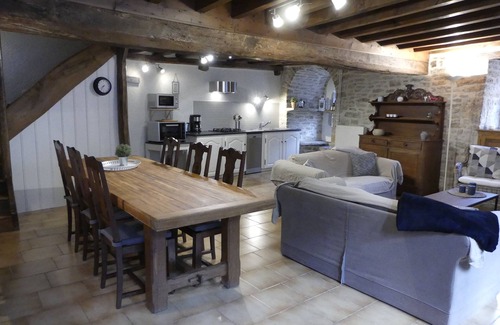 Sainte-Colombe-en-Auxois Cottage | Charming cottage in the heart of Auxois: "La Renarde"
