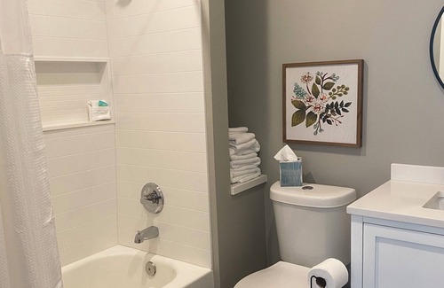 Mount Vernon Cottage | Charming cottage in downtown Mount Vernon!