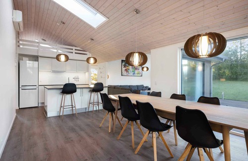 Fjellerup House | Charming cottage in Fjellerup with indoor spa