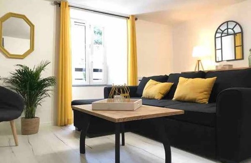 Neufchateau Apartment | Charming Cottage in Neufchâteau Near Domrémy-la-Pucelle
