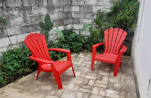 Cathedral Hill Cottage | Charming cottage in Lusaka located 5 minutes from Airport with AC, and Wi-Fi.