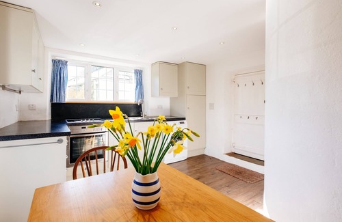 Helford Cottage | Charming cottage in spectacular location with private beach access