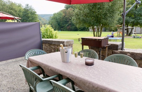 Vireux-Wallerand Cottage | Charming cottage in the middle of the woods