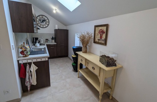 Chaingy Cottage | Charming cottage near Orléans with private garden and parking
