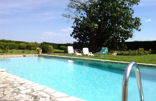 Langoiran House | Charming cottage overlooking the vineyards