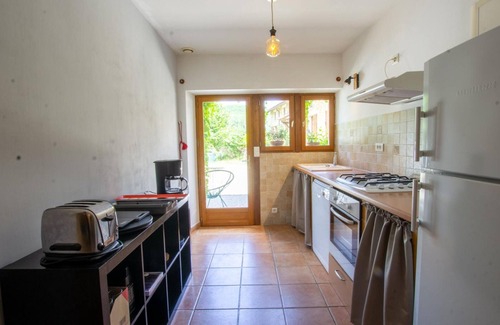 Daglan Cottage | Charming Cottage with Fireplace, Terrace, and Close to Dordogne Attractions
