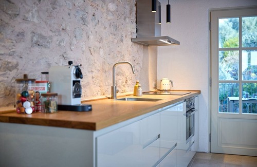 Torri del Benaco House | Charming cottage with lake view and garden