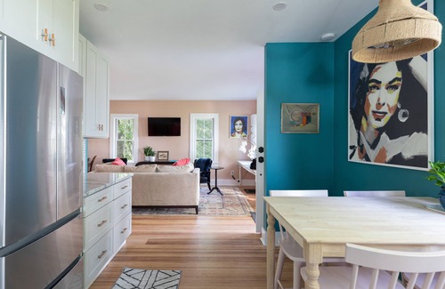 Port Ewen Cottage | Charming Cottage with Expansive Hudson River Views