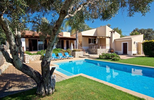 Charneca Villa | Charming Countryside Cottage