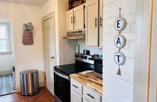 Ironton House | Charming Country Bungalow - perfect for families