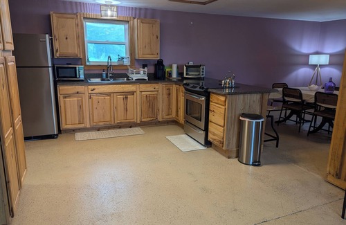 Putnam Hall House | Charming country guest house on 20 acres with a private lake and hobby farm.