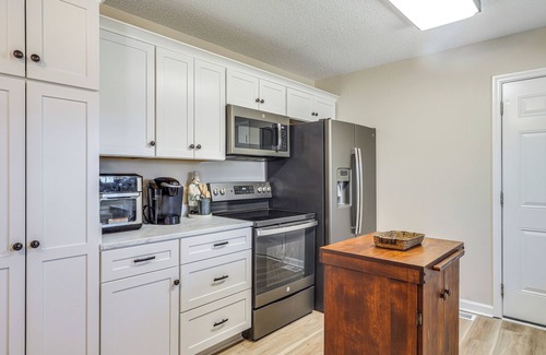 Kedron House | Charming Country Home w/Deck - 20 Mi to Franklin