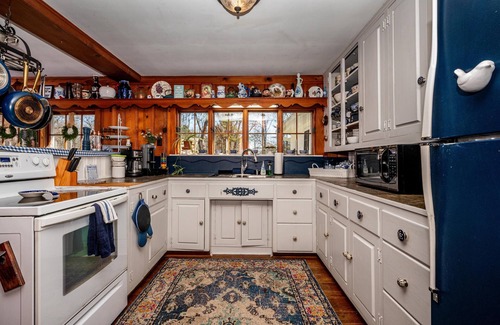Gnaw Bone House | Charming country manor, dog friendly, wireless internet service
