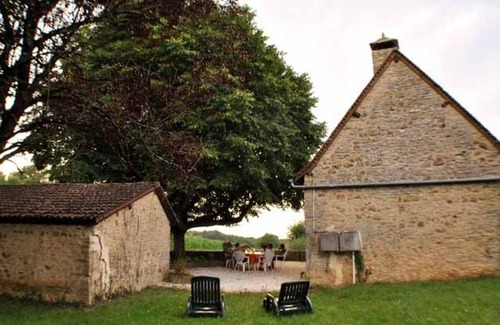 Archignac Cottage | Charming Countryside Cottage: Fireplace, Terrace, Near Sarlat & Lascaux 4