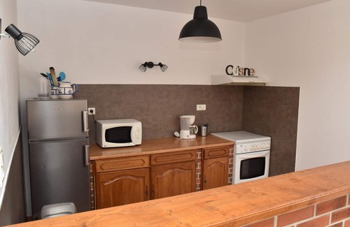 Cressanges Cottage | Charming Countryside Cottage with Private Garden, Shared Pool & Modern Amenities