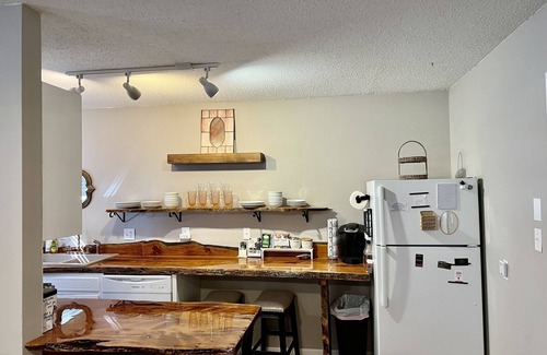 Cloudcroft Cabin | Charming& Cozy Cabin walking distance to downtown and trails