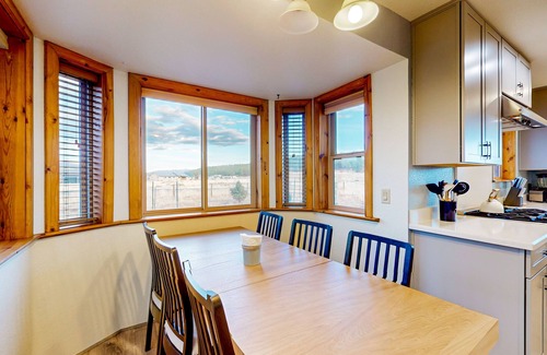 Baderville House | Charming Craftsman Escape Minutes from Snowbowl