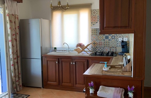 Petite-Ile Cottage | Charming Creole cottage with pool, air conditioning, and parking - Near Grand'Anse beach