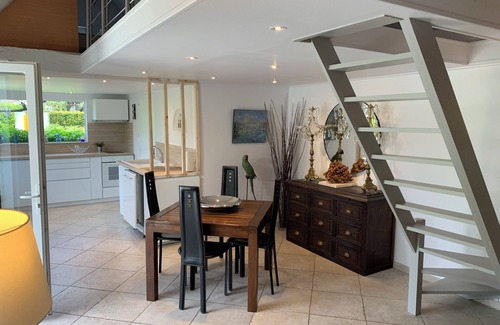 Pinterville House | Charming detached house in a quiet location. Parking, garden, terrace.