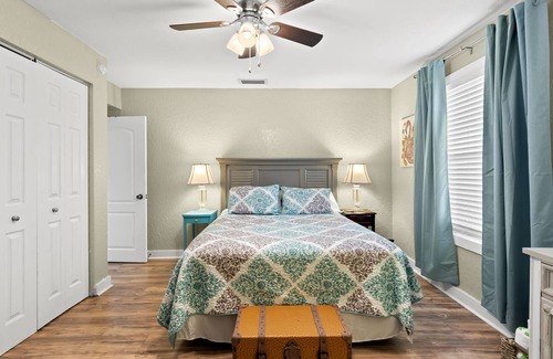 Dunedin House | CHARMING DUNEDIN COTTAGE MINUTES TO PINELLAS TRAIL, BEACHES, DOWNTOWN DUNEDIN