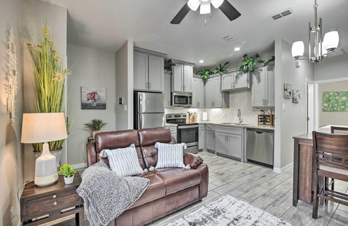 Edinburg Apartment | Charming Edinburg Apartment ~ 3 Mi to Dtwn!