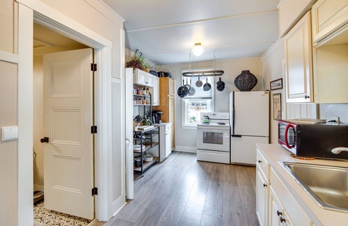 Ellensburg Cottage | Charming Ellensburg Cottage w/Private Outdoor Bar