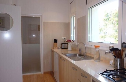 L'Hospitalet de l'Infant Villa | Charming villa with sunny terraces on the beach