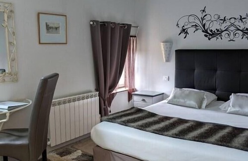 Flacey Hotel | Charming estate just 1h30 from Paris