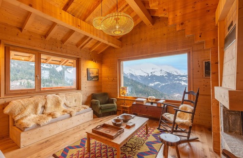 Manigod Ski Chalet | Charming family chalet with views of the Aravis