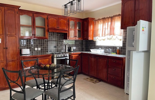 St. George's Apartment | Charming, family-friendly 2-bedroom apartment in Saint George with AC, WiFi.