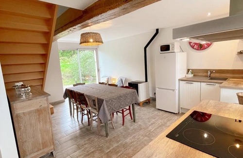Noyers-sur-Cher Cottage | Charming Family Cottage with Garden, Near Beauval Zoo and Loire Castles