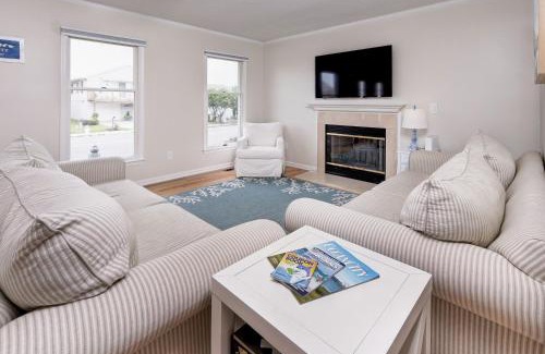 Caine Woods House | Charming Family Home 7 mins to Beach Dog Friendly