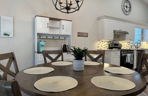 Duluth House | Charming Family Home in Duluth