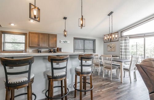 Necedah House | CHARMING FAMILY HOME ON CASTLE ROCK LAKE