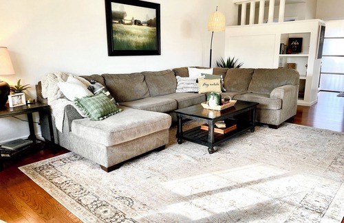 Cirby Side House | Charming family home near Downtown @The Grounds, Pets & Families, large backyard