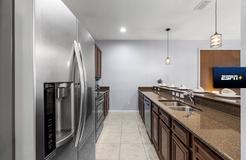 West Kissimmee House | Charming Family Retreat w/Pool & BBQ Near Disney