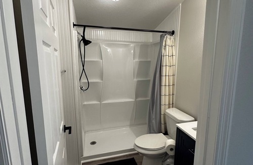 Williston Other | Charming farmhouse private quiet